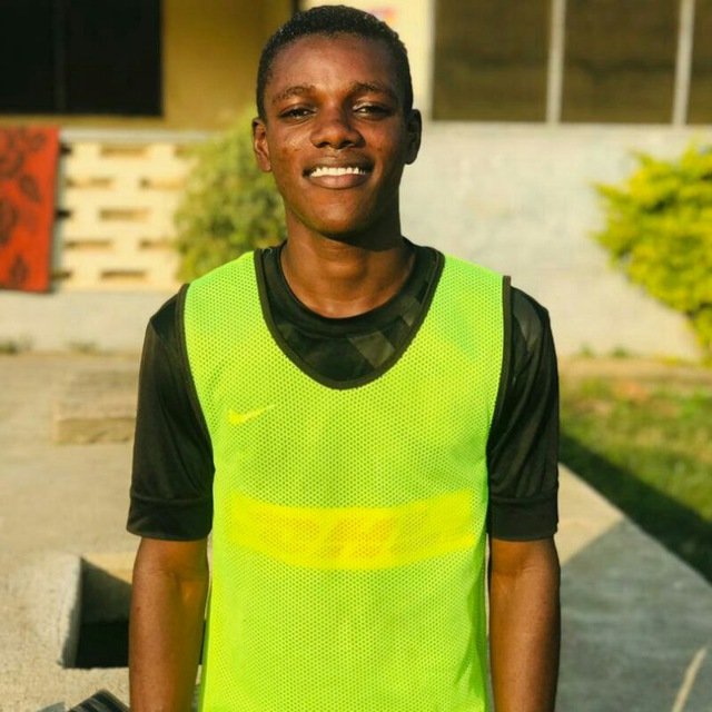 Life still goes on...❤🇬🇭✊