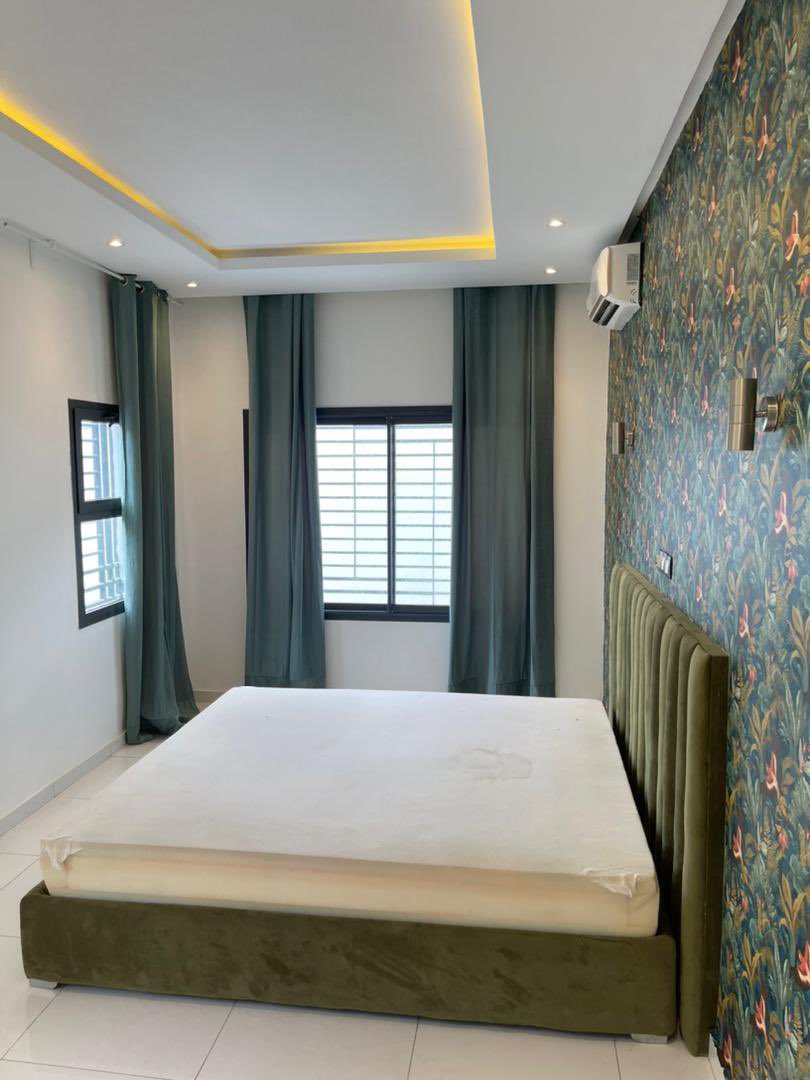 One_Immobilier's tweet photo. #douala ~ #logpom
Appart et Studio meublés à Logpom
02 Chambres
01 Salon
02 Douches
02 Balcons
01 Cuisine
Forage
Vigile
Salle de sport 🏋️♀️
Appart: 50.000 f
Studio: 30.000 f
Infos :
699455517 / 694101290
#Immobilierdeluxe237 #oneimmobiliergroup #influenceurimmobilier https://t.co/jfAdPgn5Xl