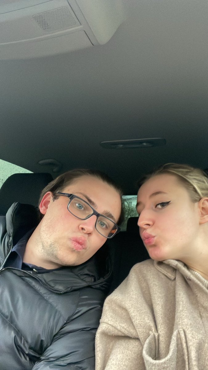 NamedA__'s tweet photo. Joyeux anniversaire à mon meilleur ami, mon confident, mon amour, mon amant, mon fiancé, mon cœur, mon tout 
Je t’aime mon amour 🖤 
@loghost23 https://t.co/sPy6yF7EY9