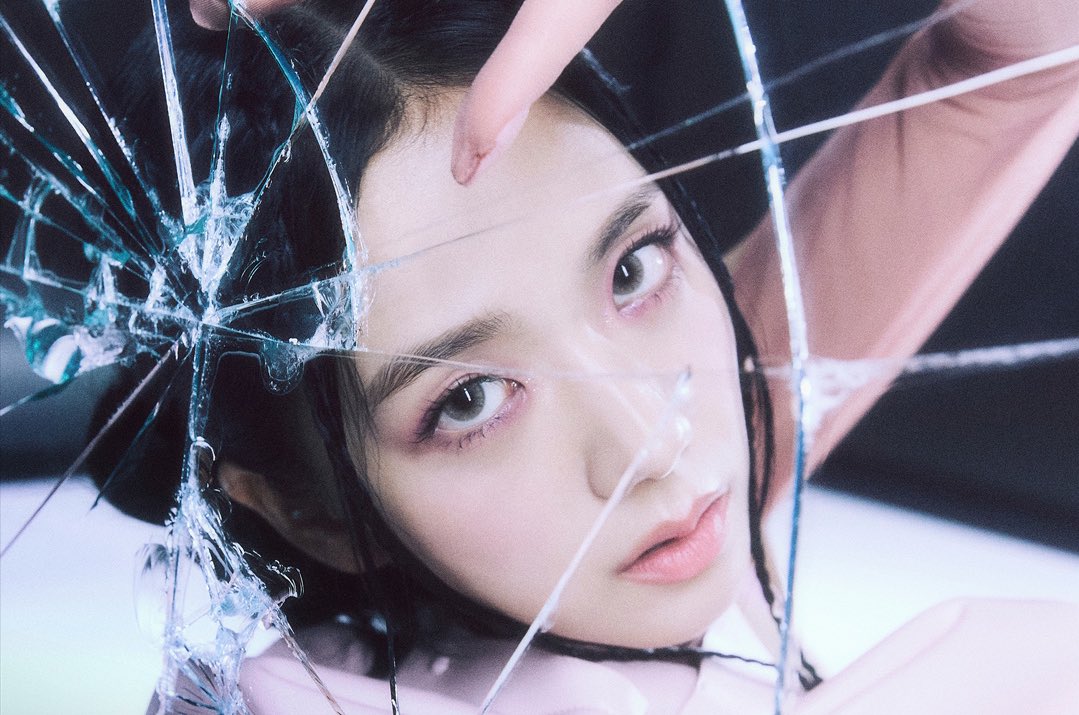 블랙핑크 지수, 글로벌 아이돌 위상 ‘입증’ (출처 : 스포츠경향 | 네이버 TV연예) naver.me/5ObMhq03 #블랙핑크 #지수 #블랙핑크지수 <a href="/BLACKPINK/">BLACKPINKOFFICIAL</a>