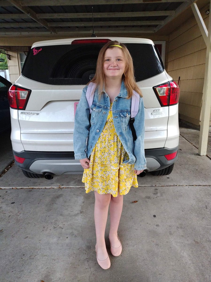 caharris61's tweet photo. My Gabbybear's first day of school at her new school #thirdgradersROCK #LOVEYOUTOTHEMOONANDBACK
Nanabear is very proud of her Gabbybear I know she will have an amazing year this year ❤️ https://t.co/qT3VUlAP7h