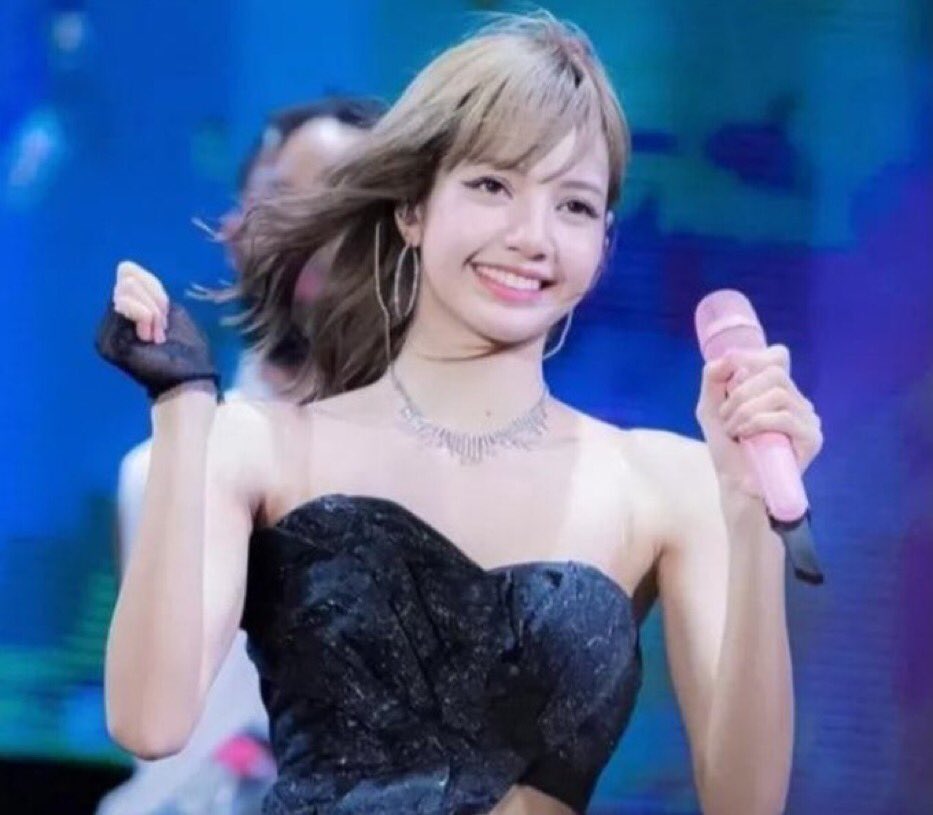 forlalisa_th's tweet photo. BB hot trending Last 24 hrs

💛#2 Lalisa,#3 Money  

#WhatsYourK          
#WhatsYourK_MySong #LISA
#MONEY #LALISA https://t.co/rghioCgEQK