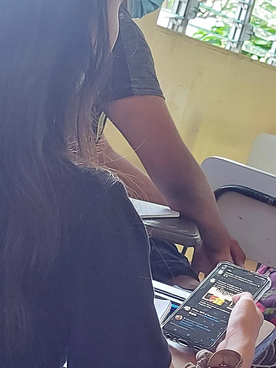 Crys____CM's tweet image. Amo ir a clase 🙂