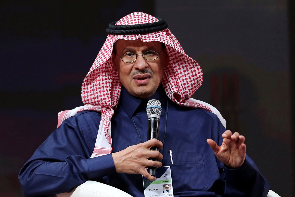 GoldenDose's tweet photo. ويزر الطاقة عبدالعزيز بن سلمان:

"سنكون "قصمان" في استغلال النفط وسنستغله حتى اخر قطره منه" https://t.co/1pak4uGo9d