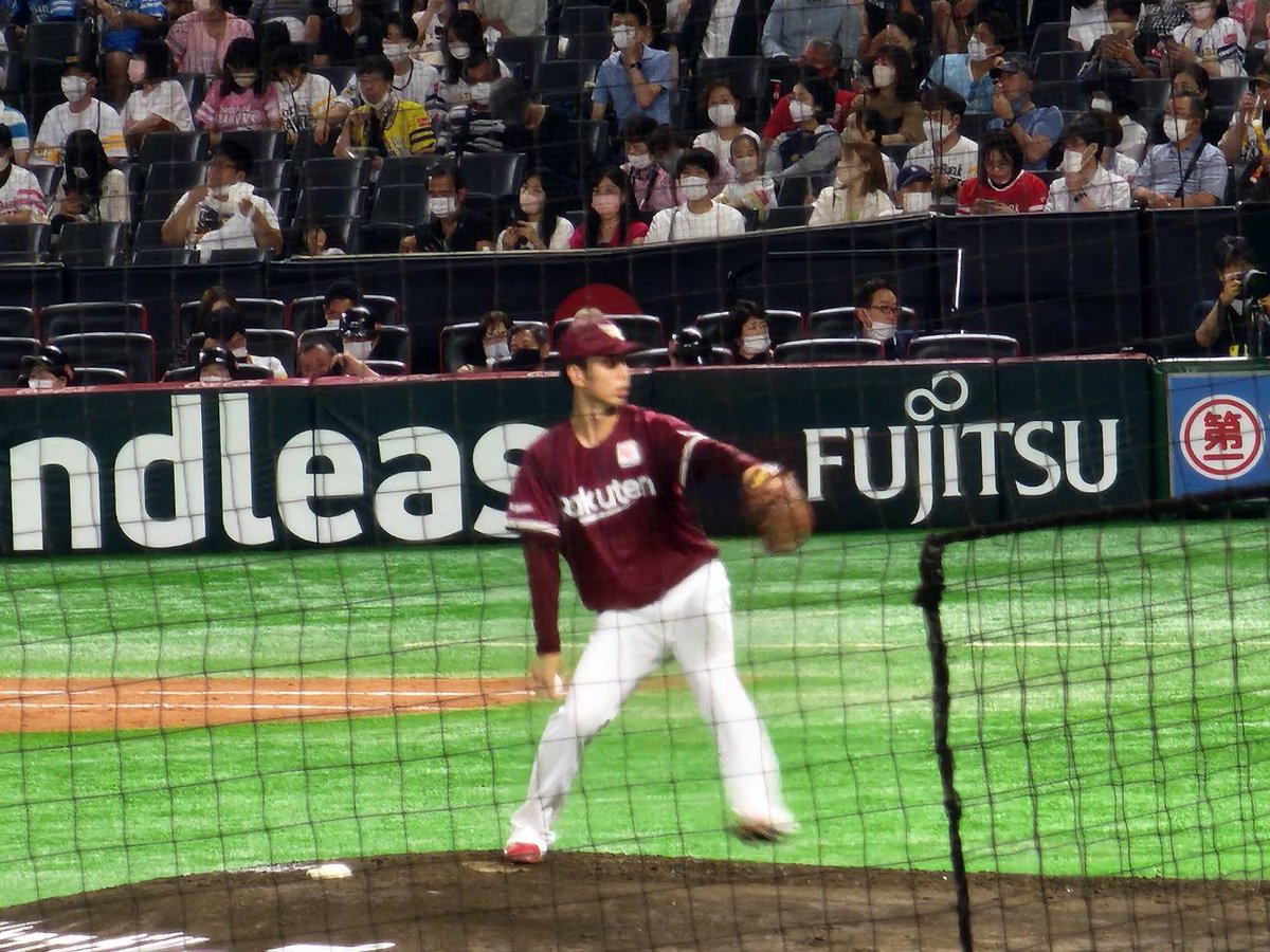 hitoshi_CHAGA's tweet photo. 可愛い弟が今じゃプロ野球選手として頑張ってると思うと感慨深いですね。
これからもどんどん成長して高みを目指して下さい。
お兄ちゃんも頑張ります。
#楽天イーグルス https://t.co/C8suPbCZxK