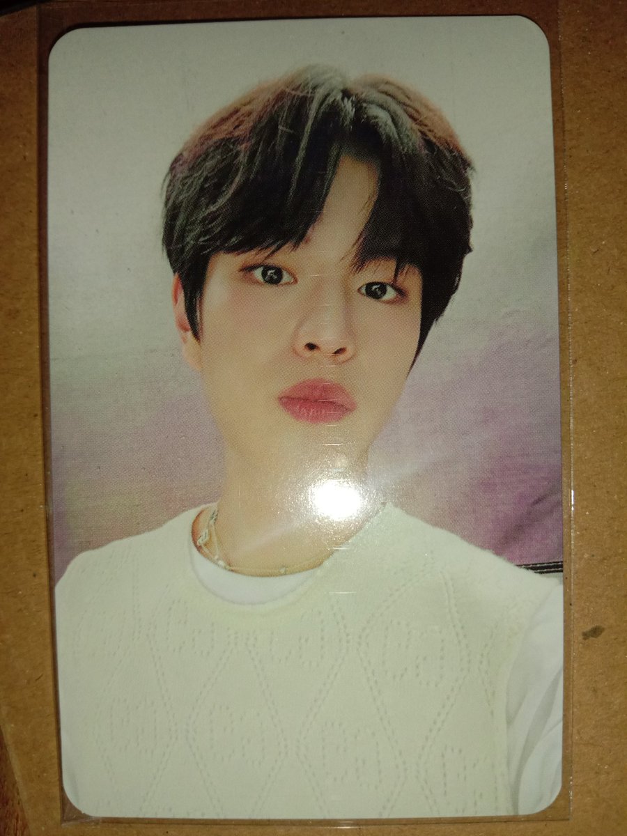 Limmeown's tweet photo. [ wts/ want to sell ] help retweet

✧ stray kids photocard seungmin fankit 2nd gen
-Seungmin 

Offer by Dm
-set
-Goodcondi
-Onhand

Dm for detail.

⌗ skz photocard seungmin straykids https://t.co/Hge400H5gC