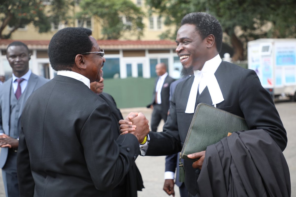 Team_Havi's tweet photo. Raila Odinga 3. May the law prevail... 🤝🏿 https://t.co/kCzpW3RwKJ