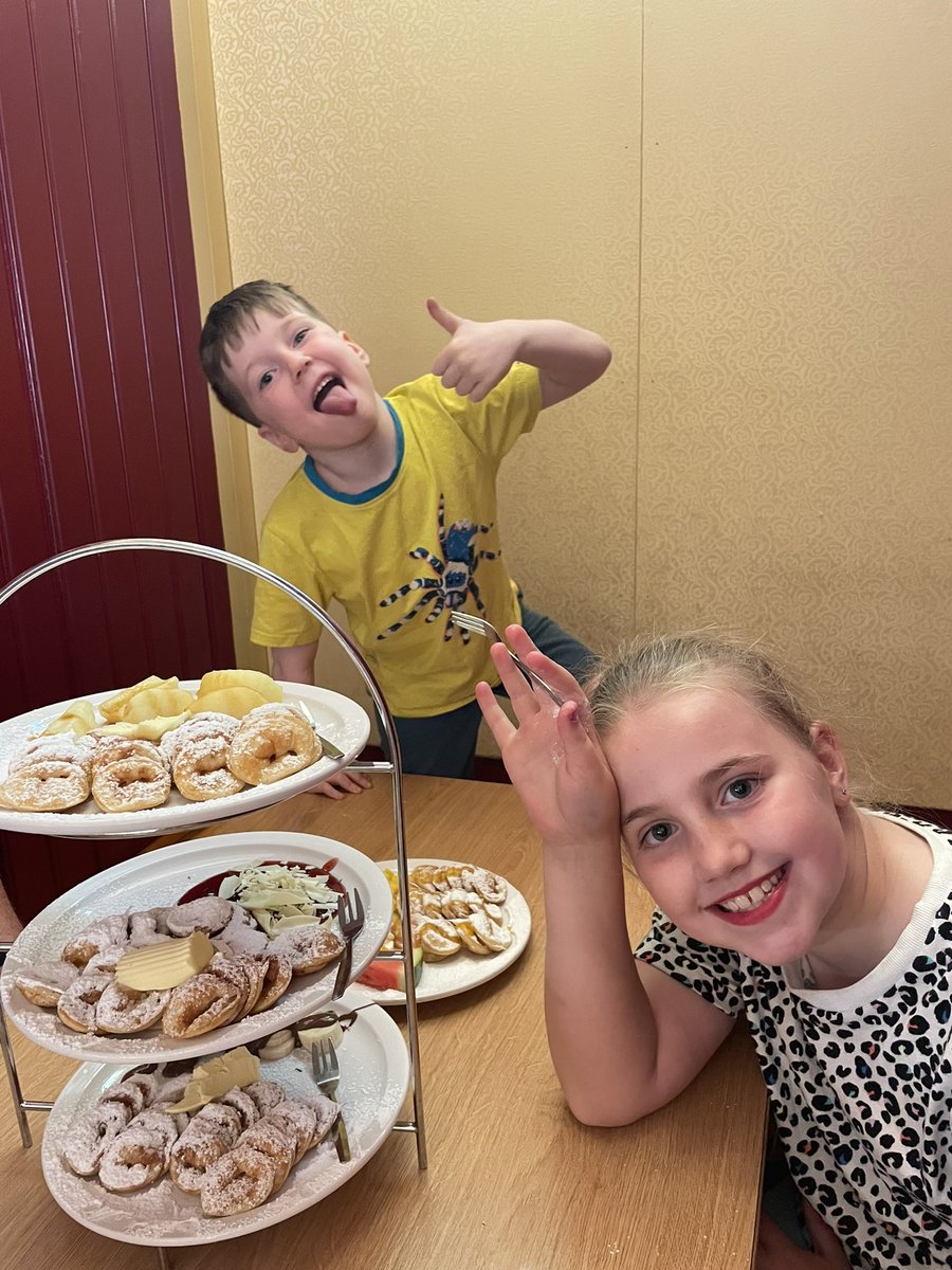 Mrs_B1985's tweet photo. @maddiemoate @gregfoot Just got back from a fab holiday in NL. Of course there was one place that the kids insisted we went to @Efteling It didn’t disappoint! https://t.co/FAnuwmeHc4