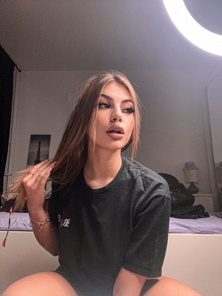Bebe06746351's tweet photo. Massage in Bahrain
Service at home 
Relax and fun 
Asian ladies
Thailand Vietnam Chinesse and Philippines.
Call / WhatsApp：+97366902240
Google location：https://t.co/n8x7tYQw8b
#massageinBahrain  #BahrainMassage #BahrainMassagespa #Bahraingentsspa https://t.co/H7KhRAOrm3
