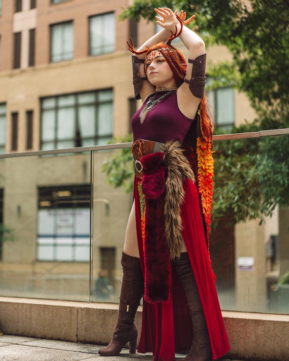 neonsplinters's tweet photo. Archdruid
—
📷: @jet_visions
—
#keyleth #cosplay #criticalrole #criticalrolecosplay #keylethcosplay #voxmachina #voxmachinacosplay #galaxyconraleigh #galaxycon #dungeonsanddragons #dungeonsanddragonscosplay #dnd #druid #elfcosplay #mightynein #photography #galaxyconraleigh2022 https://t.co/3ejqCyXP2L