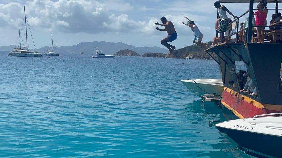 Fun days at Willy T #bvi #charter #boatlife #willyt #Summer