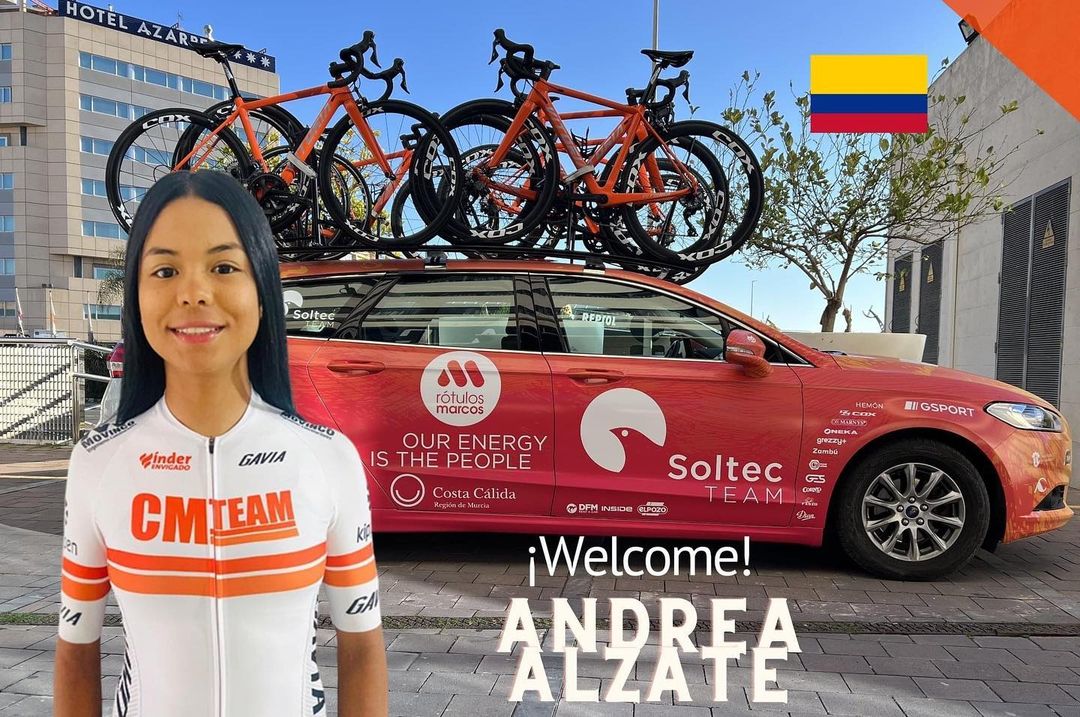 #CiclismoFemCol🇨🇴🚴‍♀️
#CiclismodeColombia🇨🇴🚴‍♀️

Atención!

El Soltec Team Costa Cálida se refuerza con la ciclista colombiana <a href="/andrealzateg/">Andre Alzate</a>, procedente del <a href="/CiclismoCM/">@CMTeam</a> y ganadora de la última etapa de la <a href="/VueltaFemenina/">Vuelta a Colombia Femenina</a>, Andrea será un refuerzo clave para la Challenge By La Vuelta🇪🇸