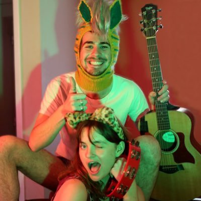 GTproducers's tweet photo. #Reccommend #EdFringe 👉The Greatest Hits of Lily and John
@TritoneTheatre @ThePleasance @MWoodOfficial
Unusual, tender, courageous about mental health and friendship
Great original music & intimate rapport with audience
Features a dressage horse and a reindeer! #Loveit https://t.co/ZLVXr06eay