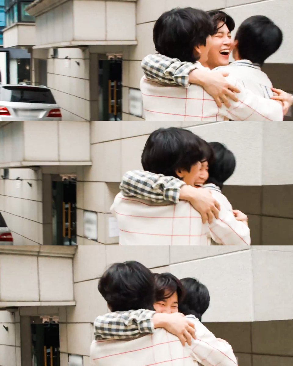 jinniesarchives's tweet photo. they are so precious 🥹 https://t.co/JvB7kJtpEh