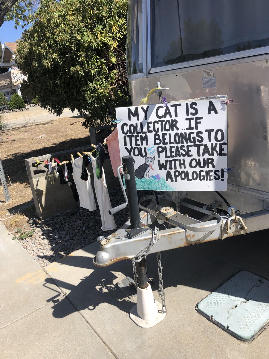 michaelscat2's tweet photo. A sign in my dads neighborhood that makes me giggle every time I pass it. https://t.co/EEGIehRUNw