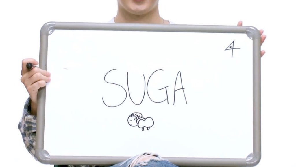 jvnggkuk's tweet photo. run bts without context https://t.co/uXfclHift0