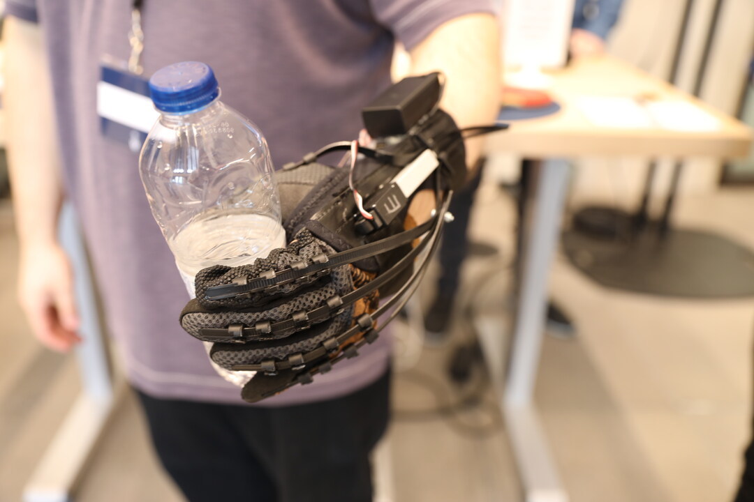 roboticscouncil's tweet image. #Canada hasn’t tapped the full potential of existing #robotics technologies. Find out why &amp;amp; how you can help change this. 

Join the national conversation: Early bird register for the #CanadianRobotics Council Symposium by 7 Sept 2022 roboticscouncil.ca/symposium-2022 🤖 🦾 🇨🇦

 📸 Liz Do