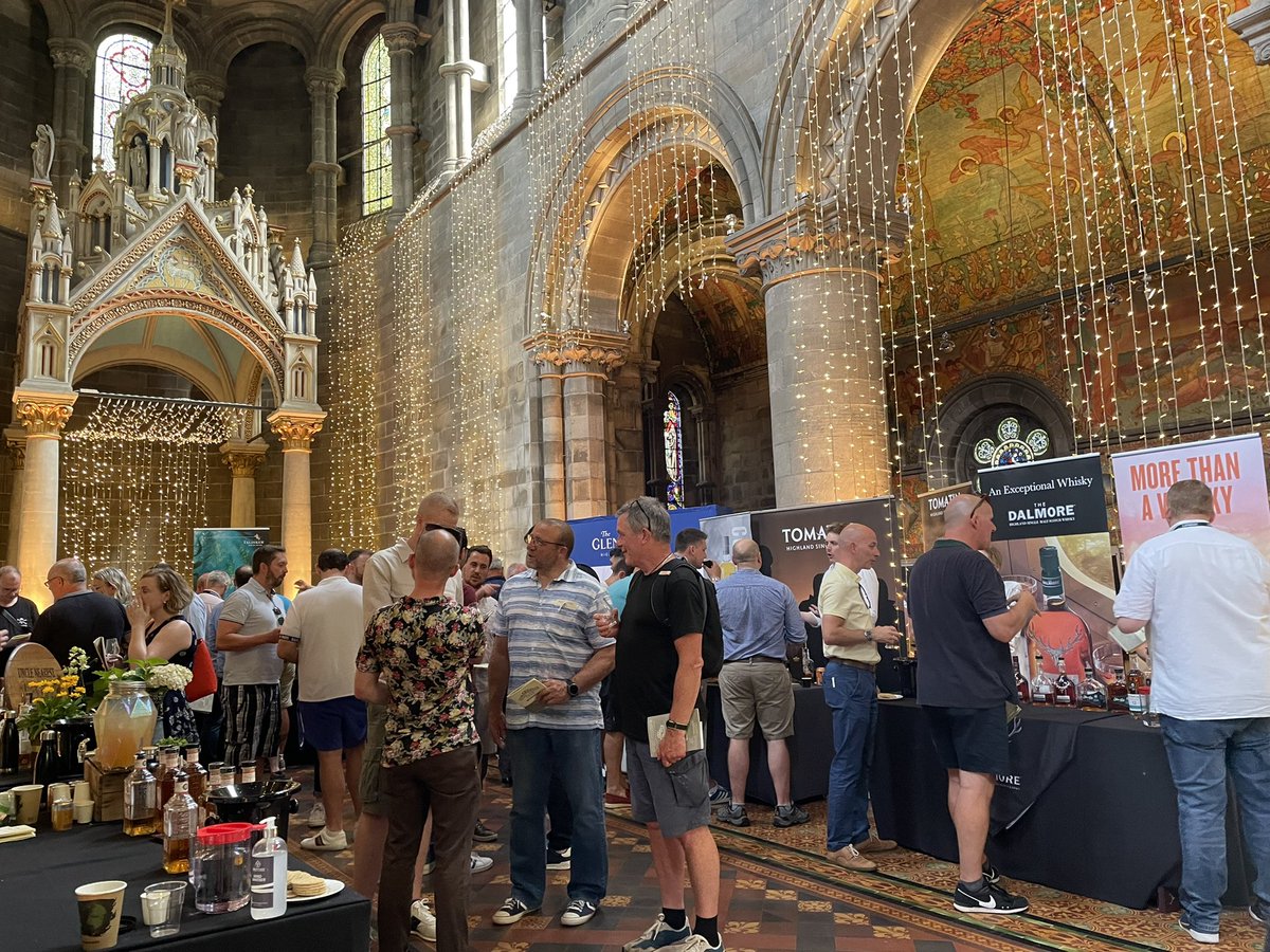 tominihtila's tweet photo. Great weekend of whisky. Nice opportunity to sample whiskies, sad to see prices keep rocketing. Releasing ‘new’ and ‘limited’ bottles or just re-branding old with new price. Or - just new prices. Yet they keep selling. Valuation is v different when bottles not for drinking anymr. https://t.co/vgCMMOFgJb