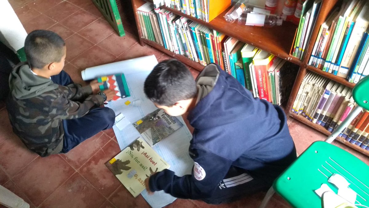 RuralEspiritu's tweet photo. RED DE BIBLIOTECAS ESCOLARES RURALES
Proceso de Sistematización y rotulación del material bibliográfico con los Estudiantes
#RedDeBibliotecasEscolaresRurales
#lecturayescrituracreativa. #FomentoArtisticoyCultural #EducacionComplementaria #LaboratorioDelEspiritu #ElRetiro https://t.co/7OAlx8xzzh
