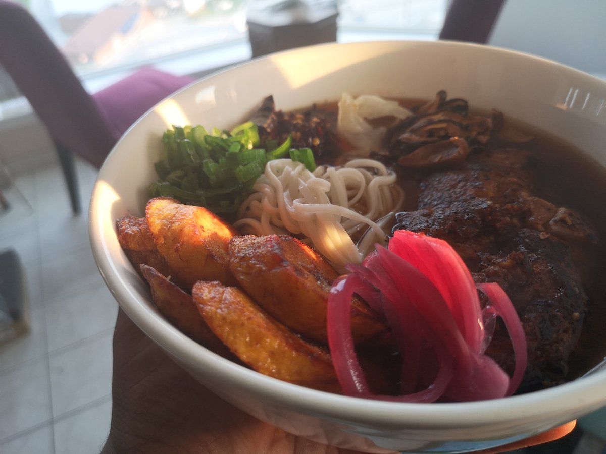 Thiccshxmxn's tweet image. Time for a new foodstagram pinned tweet. My insta is ahhhlexicon! Should&apos;ve updated it a while ago but I forgot. Gimme a follow!