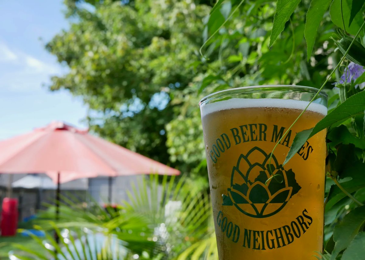 OldLouBrew's tweet photo. We have a brand new beer this week! Come try our New Zealand Pilsner: Land Down Under! New Zealand hops are the backdrop for this crisp pilsner. Motueka and Kohatu hops provide notes of citrus and sweet fruits. #testbatchtuesday #goodbeermakesgoodneighbors https://t.co/acDqoawnoC