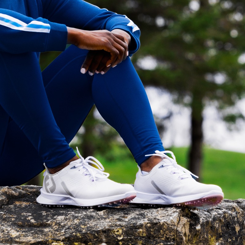 FootJoy's tweet photo. More comfort. More drive. ๐
FUEL offers easy foam cushioning and added toe spring, all in one lightweight package.
#FJFUEL