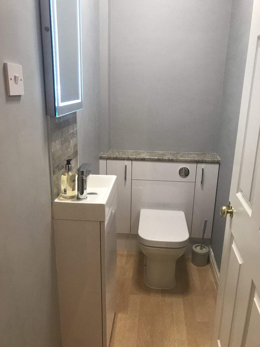 DiamondInt's tweet photo. When small spaces make a big impact 😍
.
.
Cloakroom Installation by us. We Love the finished result don't you?
#bathrooms #cloakroom #cloakrooms #bathroomdesign #design #smallspaces #smallspacestyle #storage #projectmanagement #familyrunbusiness #warwickshire https://t.co/8zwIW1AgVo