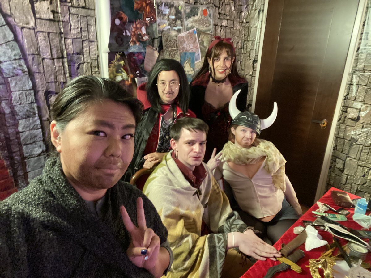 #dnd drag cosplay brought to you by our lovely chat made us do it! 🤣 join us here for a one shot fun: twitch.tv/carnisideshow

#ttrpgcommunity #ttrpgfamily