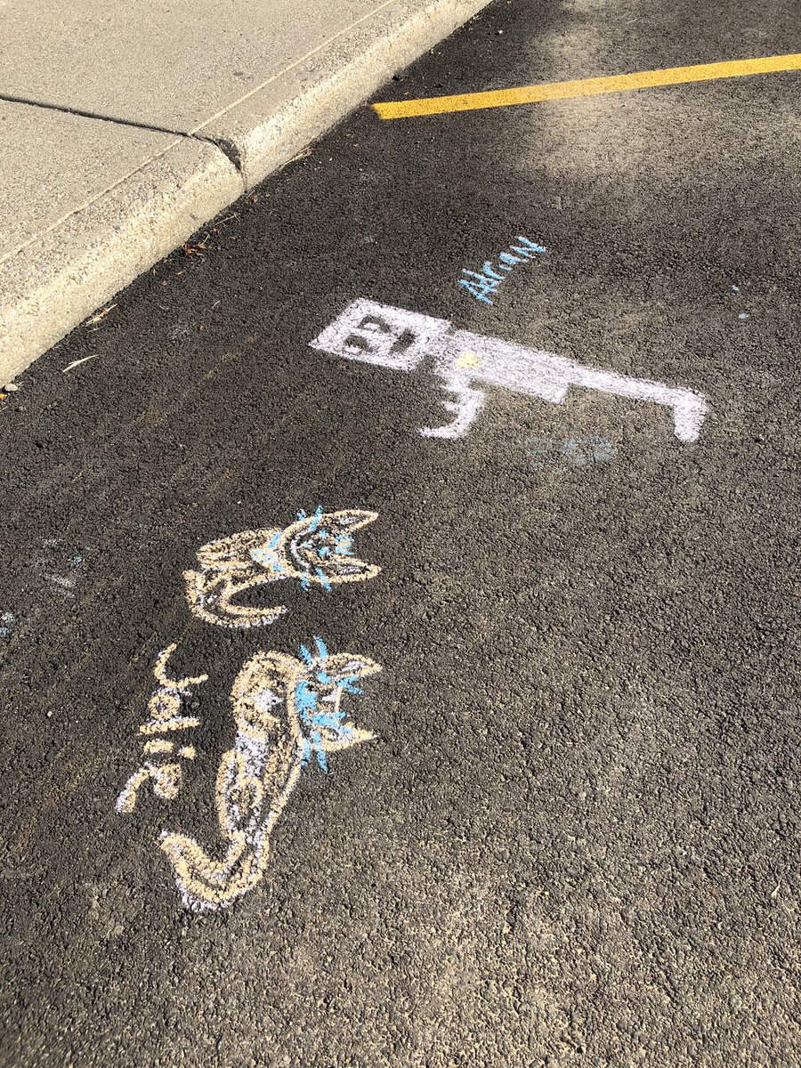 mdonahue5150's tweet photo. We’re back at it on #MCSDay2 at @MasonHSComets! What creative chalk introductions! 💚#MasonMomentum https://t.co/G8nFowD0LF