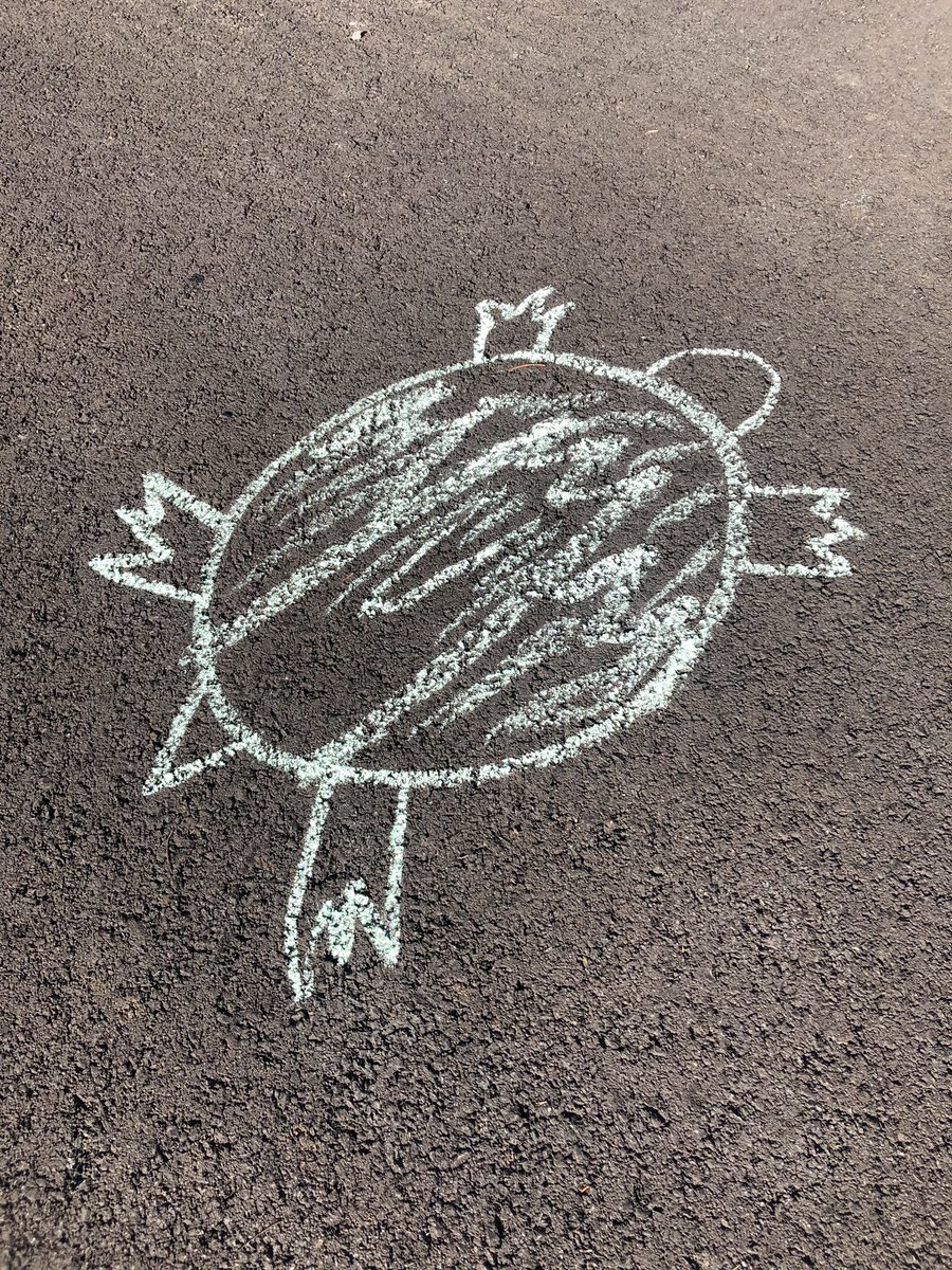 mdonahue5150's tweet photo. We’re back at it on #MCSDay2 at @MasonHSComets! What creative chalk introductions! 💚#MasonMomentum https://t.co/G8nFowD0LF