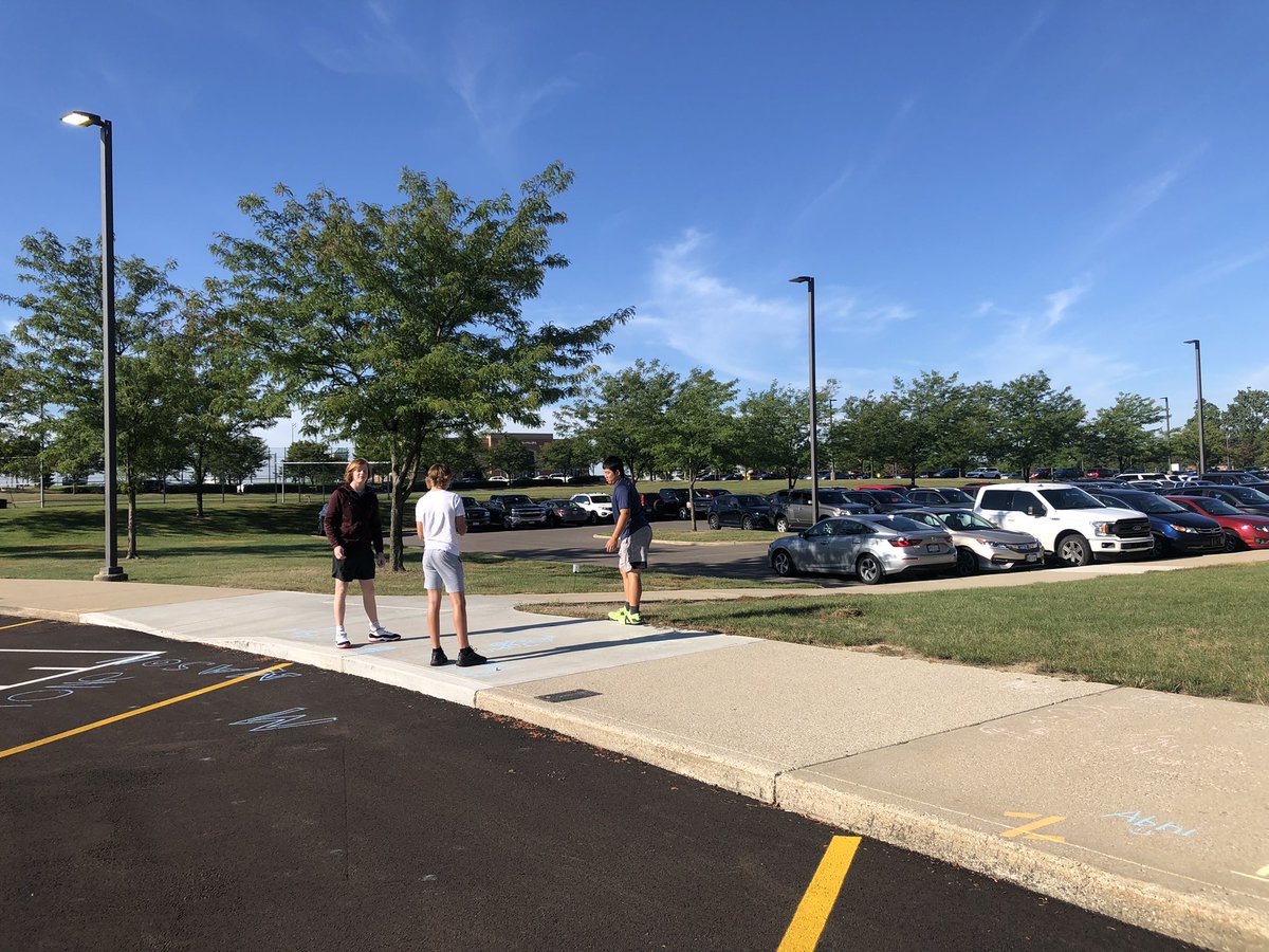 mdonahue5150's tweet photo. We’re back at it on #MCSDay2 at @MasonHSComets! What creative chalk introductions! 💚#MasonMomentum https://t.co/G8nFowD0LF
