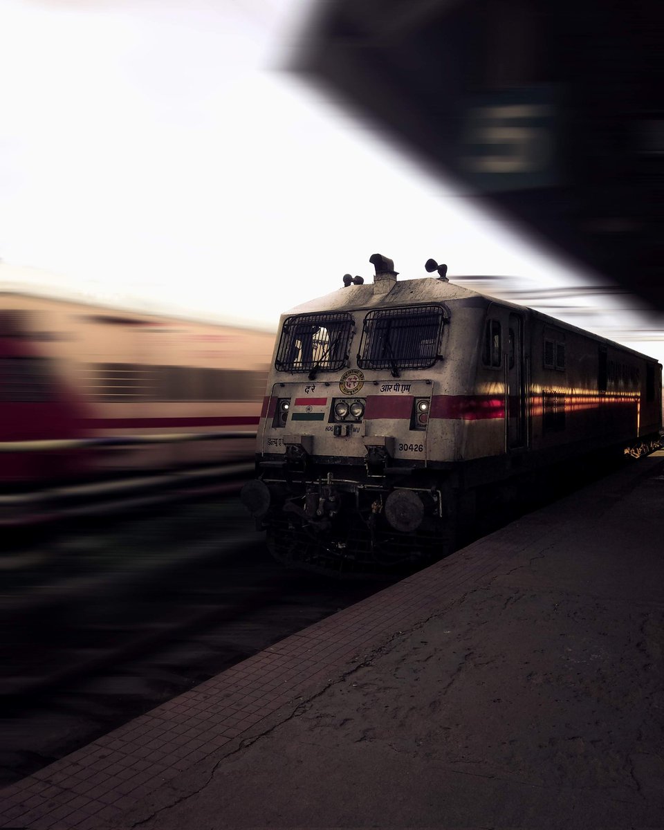 JosephWalter23's tweet photo. 🚈
My 3rd Photoshop edit. Thanks @piximperfect for the tutorials.
#bangalore #indianrailways #train #speed #shotonredmi #adobe #photoshop https://t.co/N7HRc00eje