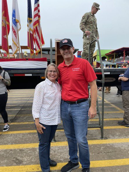IowaGOP's tweet photo. The entire Iowa GOP is in full force at the @IowaStateFair! #FieldsOfFreedom https://t.co/QM7ggkmTOx