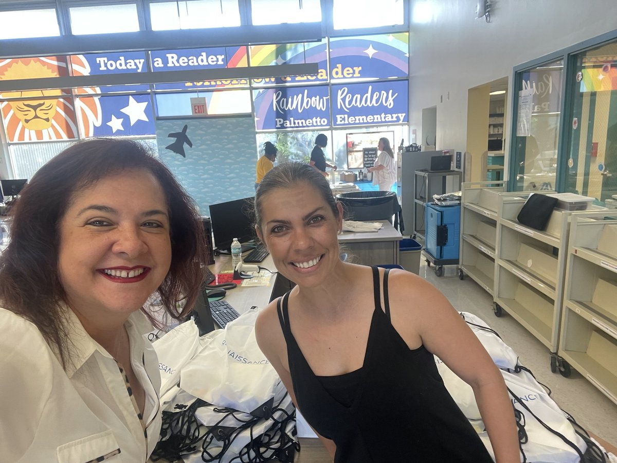 Thankful for our partnership with the wonderful PTA and Principal Torres of Palmetto Elem! Keep Reading and being a TOP AR SCHOOL! Make it a fabulous school year!  <a href="/pespride/">Palmetto Elementary</a> <a href="/MDCPSDAS/">Division of Academic Support</a> <a href="/RenLearnUS/">Renaissance Learning US</a>
