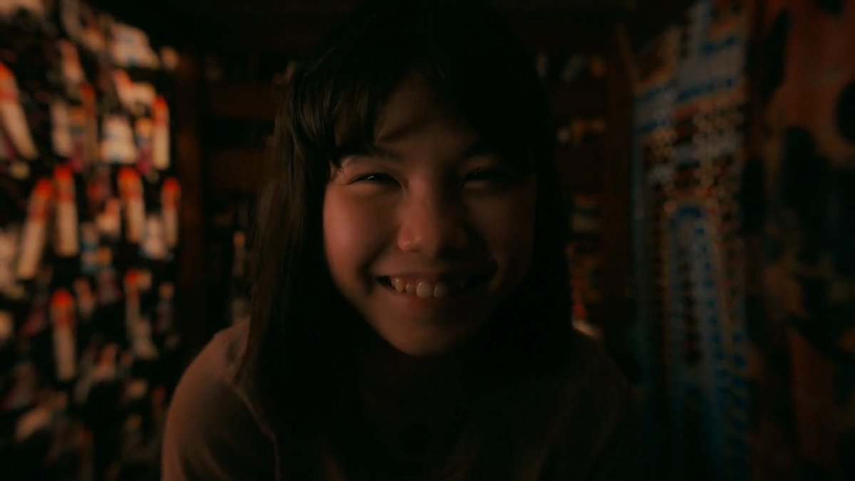 wandazula's tweet photo. when the girls smile <3 #PaperGirls https://t.co/dQH5po4UKD