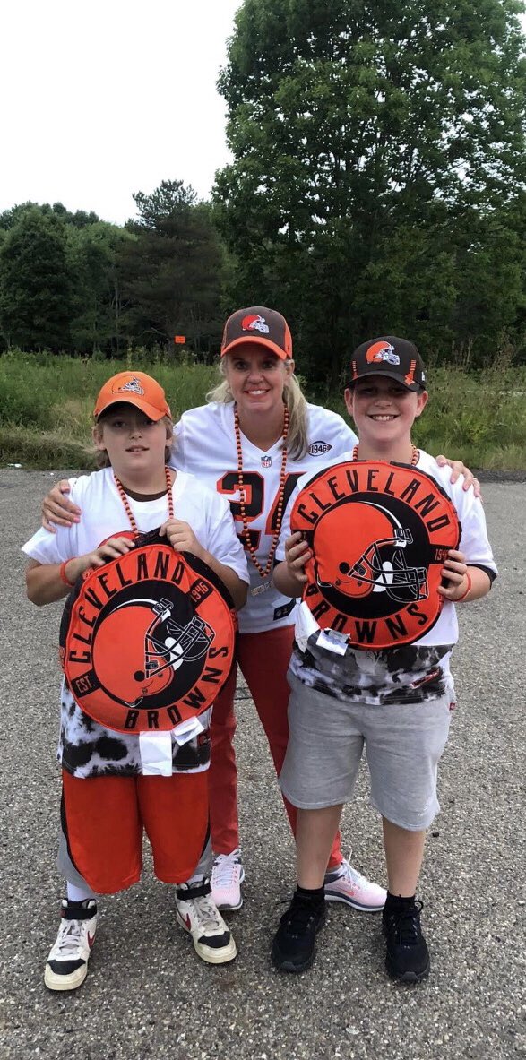MsBrownsGirl's tweet photo. So much fun at @Browns training camp w/ 2 students from my school. Makes me so proud to see little fans, who could root for any team in the league, stay true to our orange & brown. @SITG_Network @get2school
Stanton is representing! π§‘π€#GetToSchool #StayInTheGame #Browns https://t.co/oc5LJRHpuK