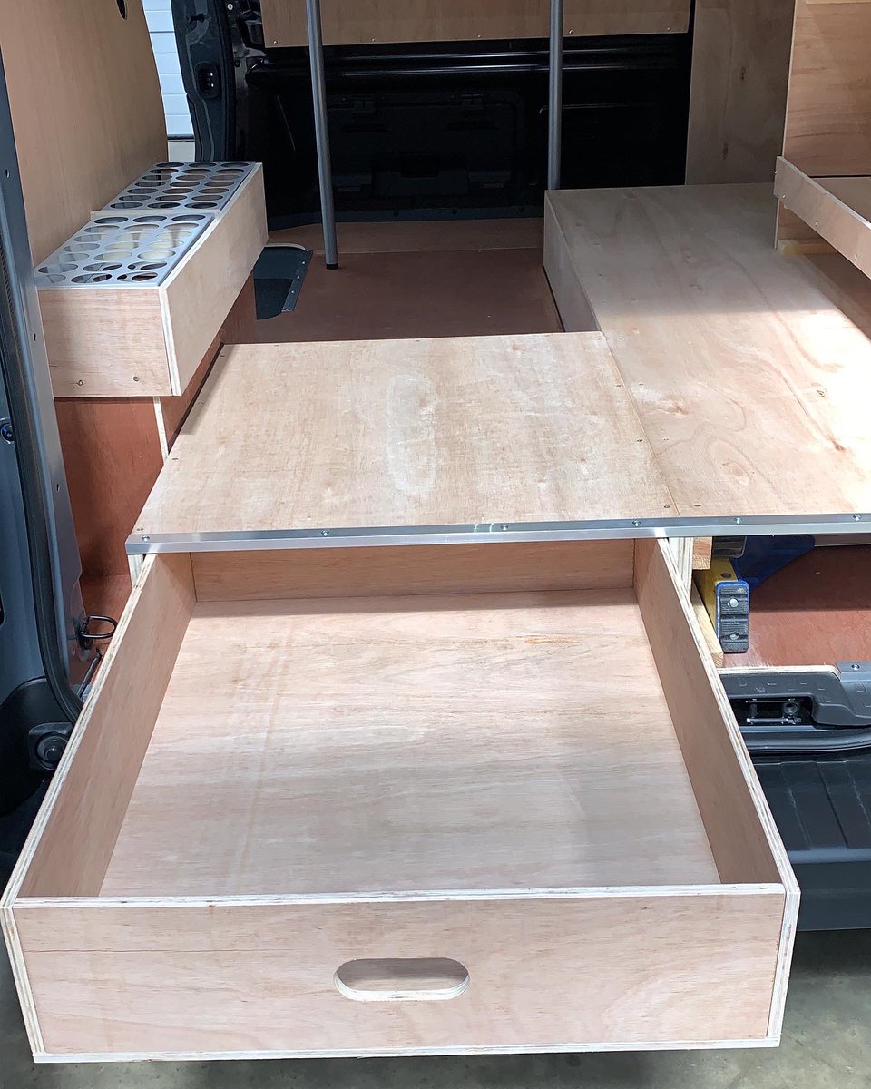 vanwagenuk's tweet photo. 👌🏼Nissan Primastar designed by customer and constructed by Vanwagen 🪚🪛🪓⛏🗜🔧🔨😂

⁉️Need your van organising? Pop down and have a chat.

#wecare #plyshelving #notjustavan #woodracking #bespokeply #happycustomer #fleetvans #vanwagen #vanlife #customercare #vanply https://t.co/Gi9CyvMCVM