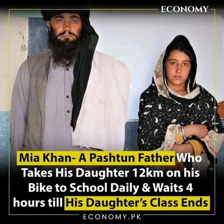 AbAziz03's tweet photo. ھسې مې دنیا د دھشتگرد په نامه پیژني😢
امن می دا زوي نوم دی دا لور نوم می سندره دا
#Salutetofather❤️
#education https://t.co/3GwoVpKDM7