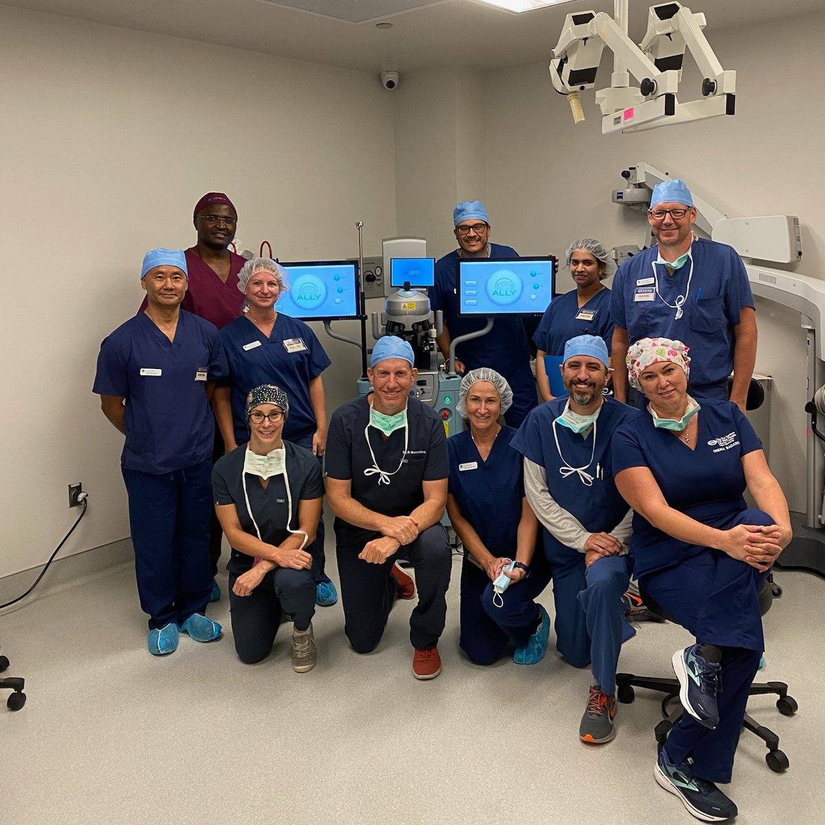 EyeInstituteWFL's tweet photo. "I'm so excited and proud to be able to offer this next level technology to our #cataract patients. I'm grateful to #Lensar and their entire team for raising the bar in laser cataract surgery and for all their support." - Dr. Robert Weinstock https://t.co/jHI5YGJnfj