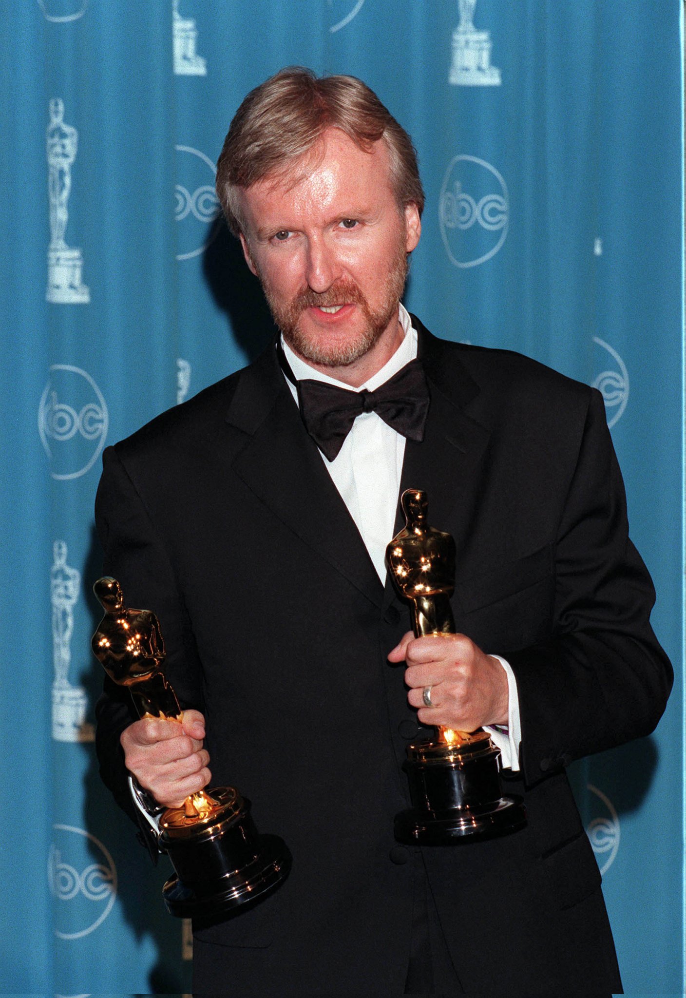 HAPPY 68TH BIRTHDAY JAMES CAMERON 