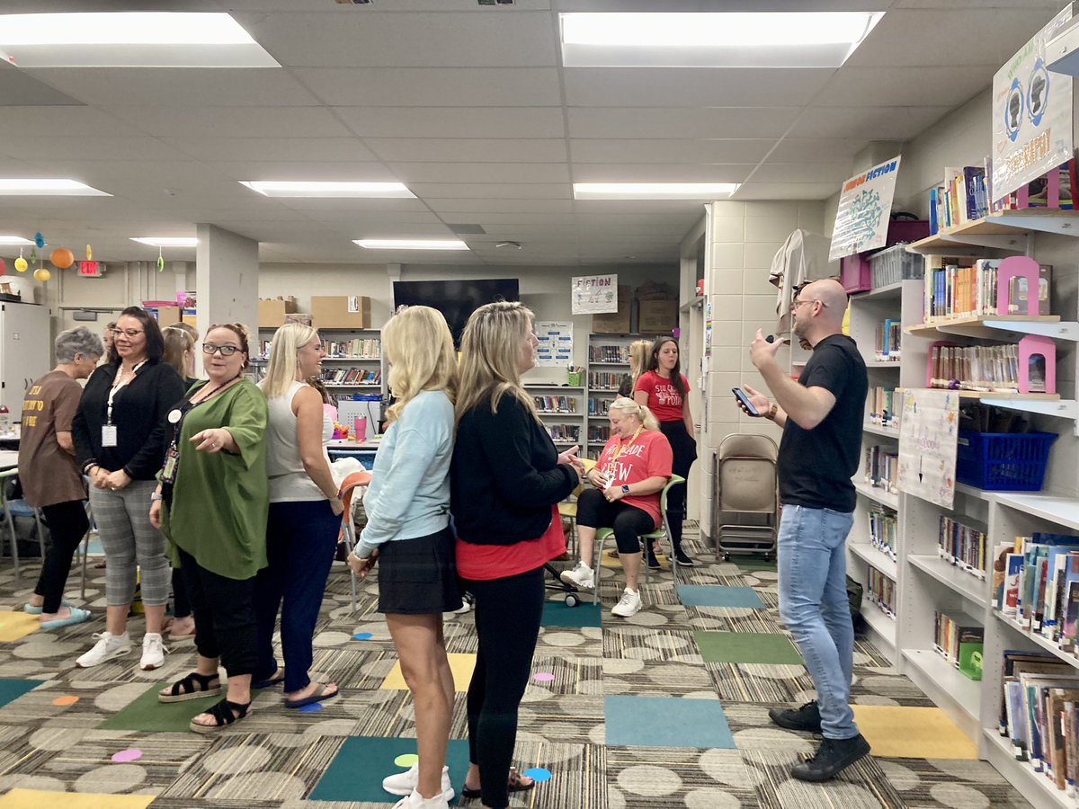 summitbees's tweet photo. Our Summit staff working hard and having fun on our PD day together. @FHSchools #Welcomebacktothehive #SummitStrong https://t.co/dvNmC2fzn4