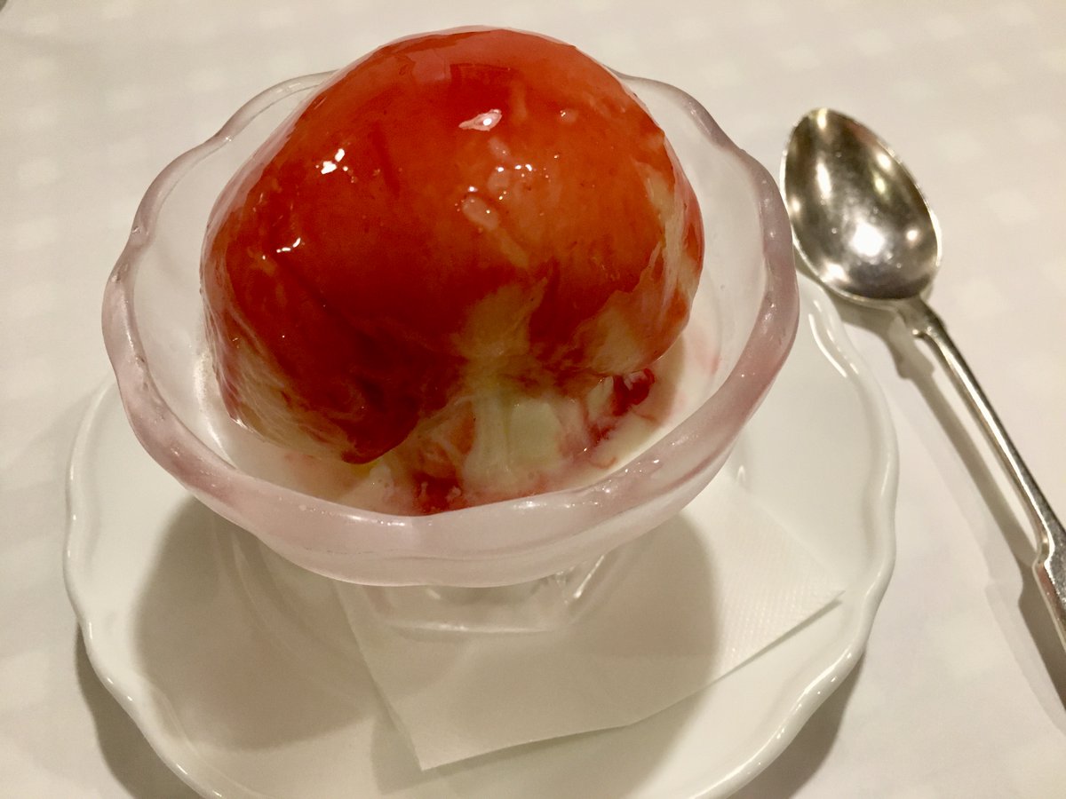 ayana_gohan's tweet photo. I went to the French restaurant today.
I ordered the course: Chicken liver paste, beef stew in red wine sauce and peach melba.
The beef cheek was soft, but I felt the umami of it. 
I asked the chef about it, he said it was stewed for 3 hours. The point is not to stew too long. https://t.co/NEMQtDLxzZ