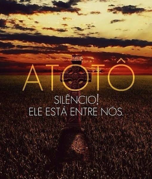 No dia 16 de Agosto dia de Omulu e Obaluaê. Obaluaê, como é conhecido nacionalmente, é o senhor da terra,o Orixá da cura, da saúde e também das doenças.Possui vários nomes,Omulu, Xapanã, e é Cultuado tanto na Umbanda como Candomblé. Obaluaê na Umbanda é um dos sete orixás maiores