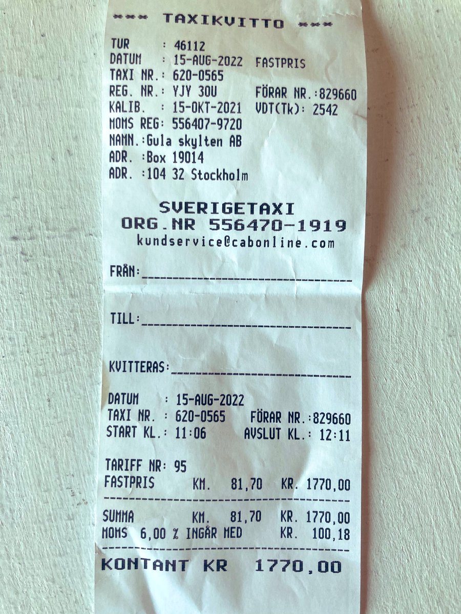 stenholm_c's tweet photo. När jag for TILL Gotland tvärbromsade lokföraren pga datakrasch och vi blev stående ute i ingenstans.
När jag for HEM från Gotland kom tåget i tid, alla klev ombord, men efter 3 minuter sa en röst att det inte fanns nån lokförare. Nej tack #Mälardalstrafiken #Samtrafiken 👹 https://t.co/D3l9BxJxef
