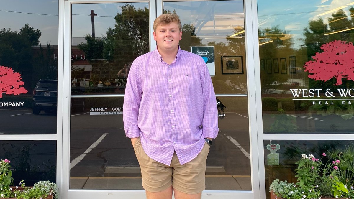 Summer internships with nonprofits and investment firms gave our Niners the opportunity to put classroom knowledge into action. What they learned along the way ➡️ bit.ly/BCOB-SI