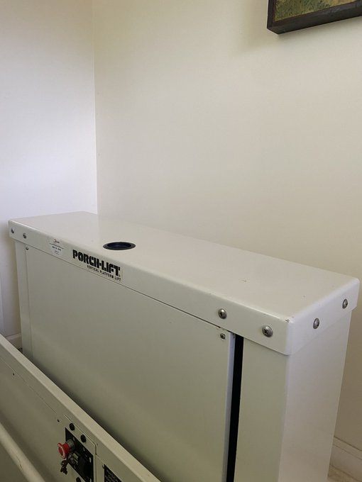What's better than a freshly cleaned Porch Lift? 
We offer General Maintenances on all Porch Lifts starting at $250 
Give us a call to schedule a service at 860-761-0008  
-
-
#porchlift #connecticut #stairlift #vpl