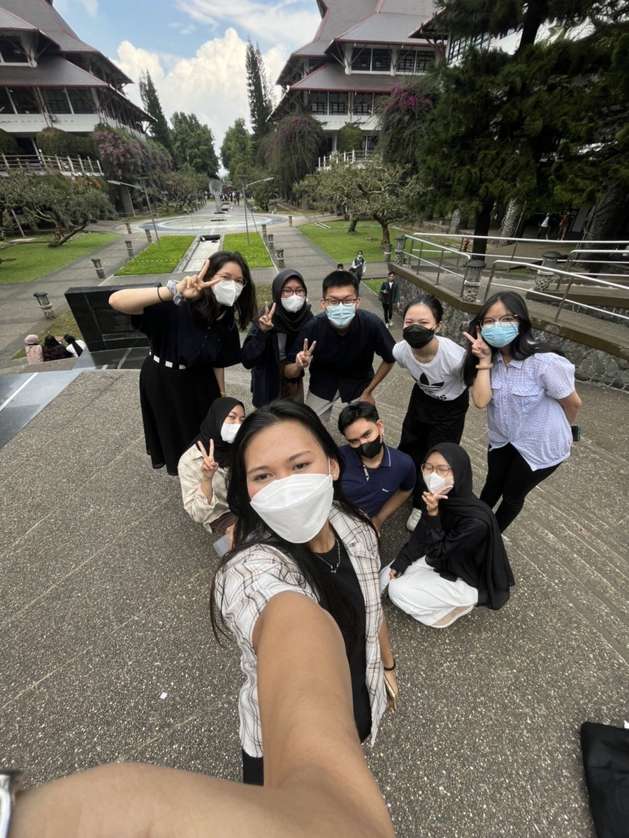 matthewhoser's tweet image. [CARA AKU BAGI WAKTU ANTARA KULIAH DAN BELAJAR UTBK ]🦷🐘🦷🐘

from FKG UI (2021) to FMIPA-M ITB (2022)

sebuah thread.

bantu like dan rt ya‼️