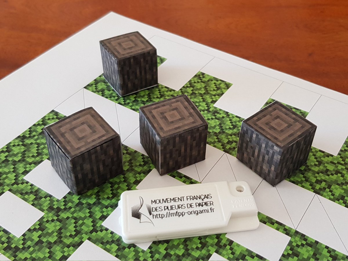 I made new Minecraft origami dark oak blocks for an upcoming dark oak tree. Printable templates coming soon!