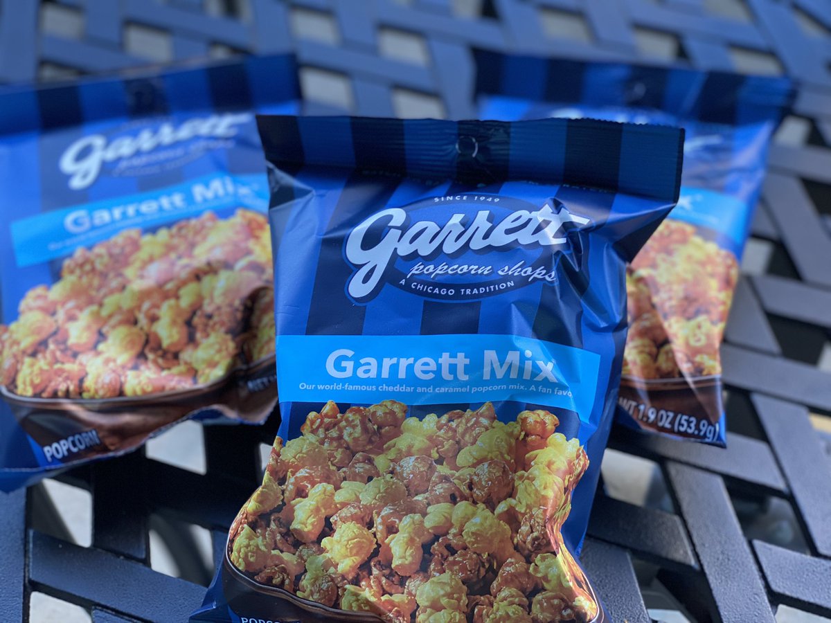 Want a taste of Chicago? We’re now proudly selling <a href="/garrettpopcorn/">Garrett Popcorn</a> at #cafémercatto! Garrett 🍿 is a must try Chicago experience!

#chicago #chicagofood #hiltonforthestay
