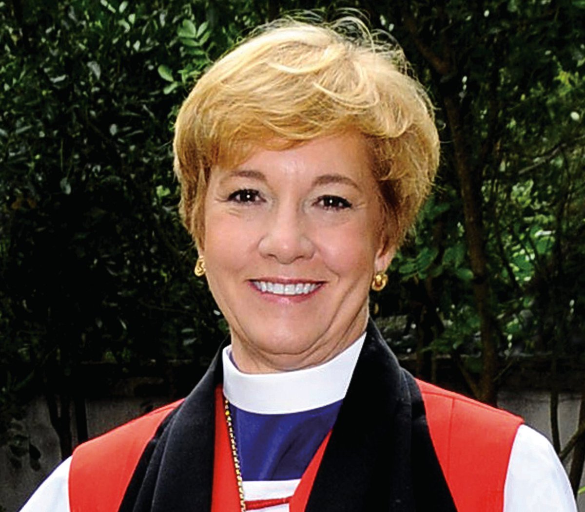 episcopalnc's tweet photo. . @episcopalnc is excited to announce &amp; welcome this fall the Rt. Rev. Jennifer Brooke-Davidson as the assistant bishop for the Diocese. She joins the diocesan staff as part of the upcoming transition prompted by the impending retirement of @bishopannehc: https://t.co/6xxhSlpXfr https://t.co/D8KYMwvaYJ